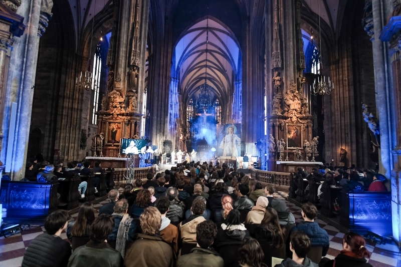 Wien: Matura-Segensfeier lockte 500 Schüler in den Stephansdom