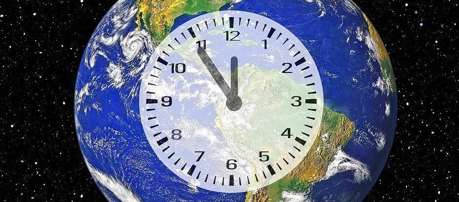 Erdkugel mit Uhr '5 vor 12' / pixabay Erdkugel mit Uhr '5 vor 12'