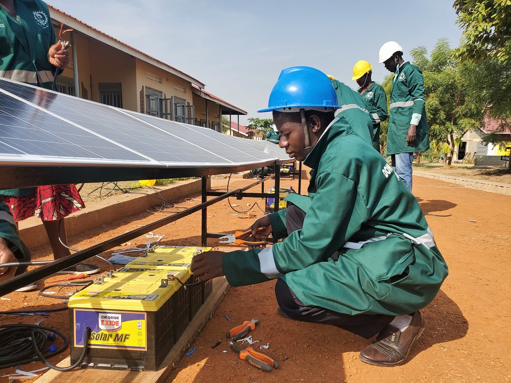 'Jugend Eine Welt' Solartechnik-Ausbildung / SDB/JEW